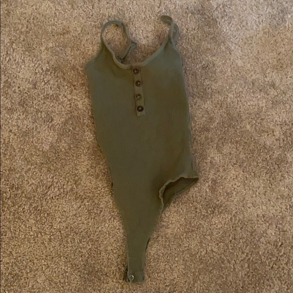 A holister bodysuit